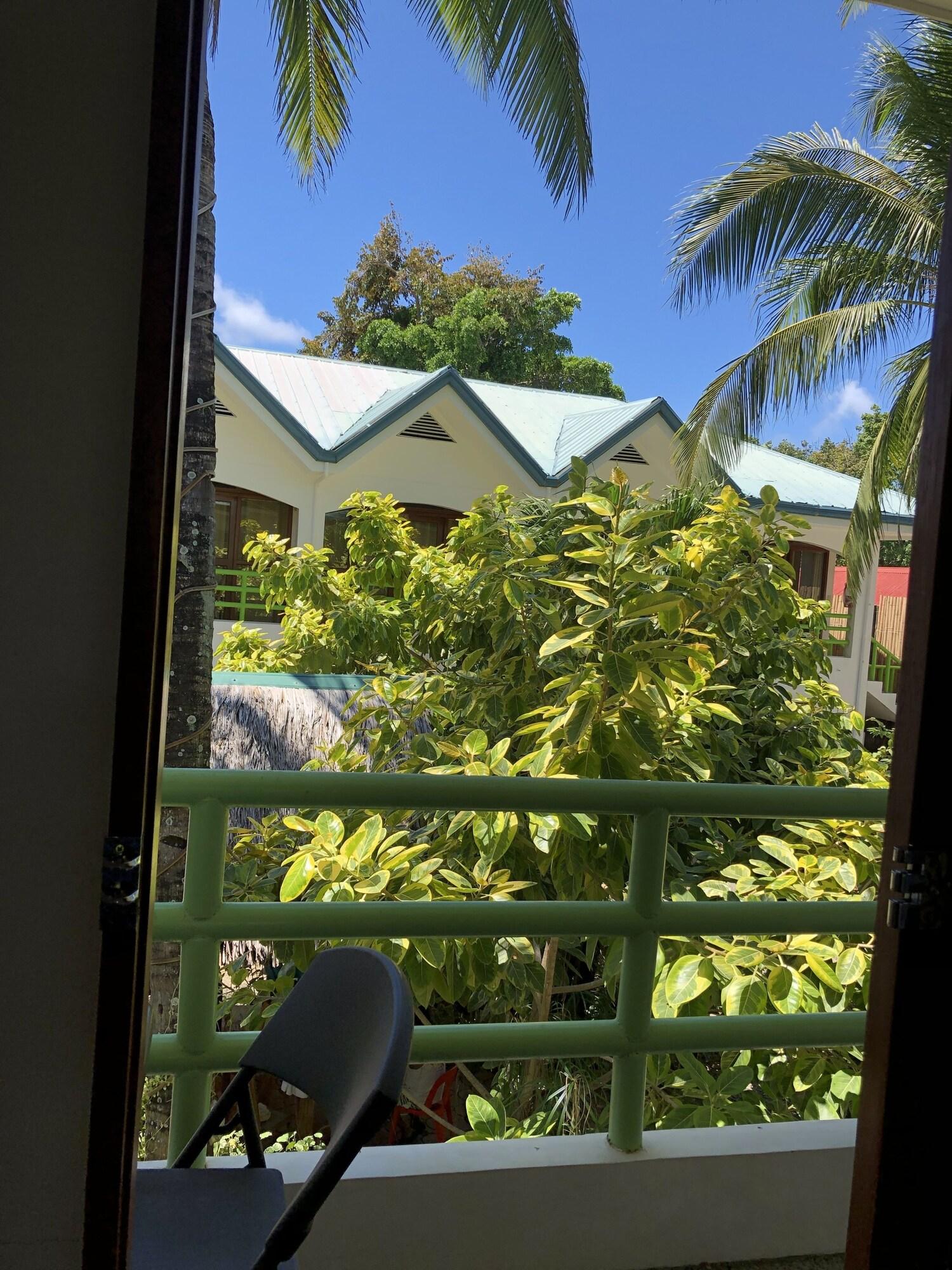 RedDoorz Plus @ Secret Garden Boracay Balabag  Exterior foto