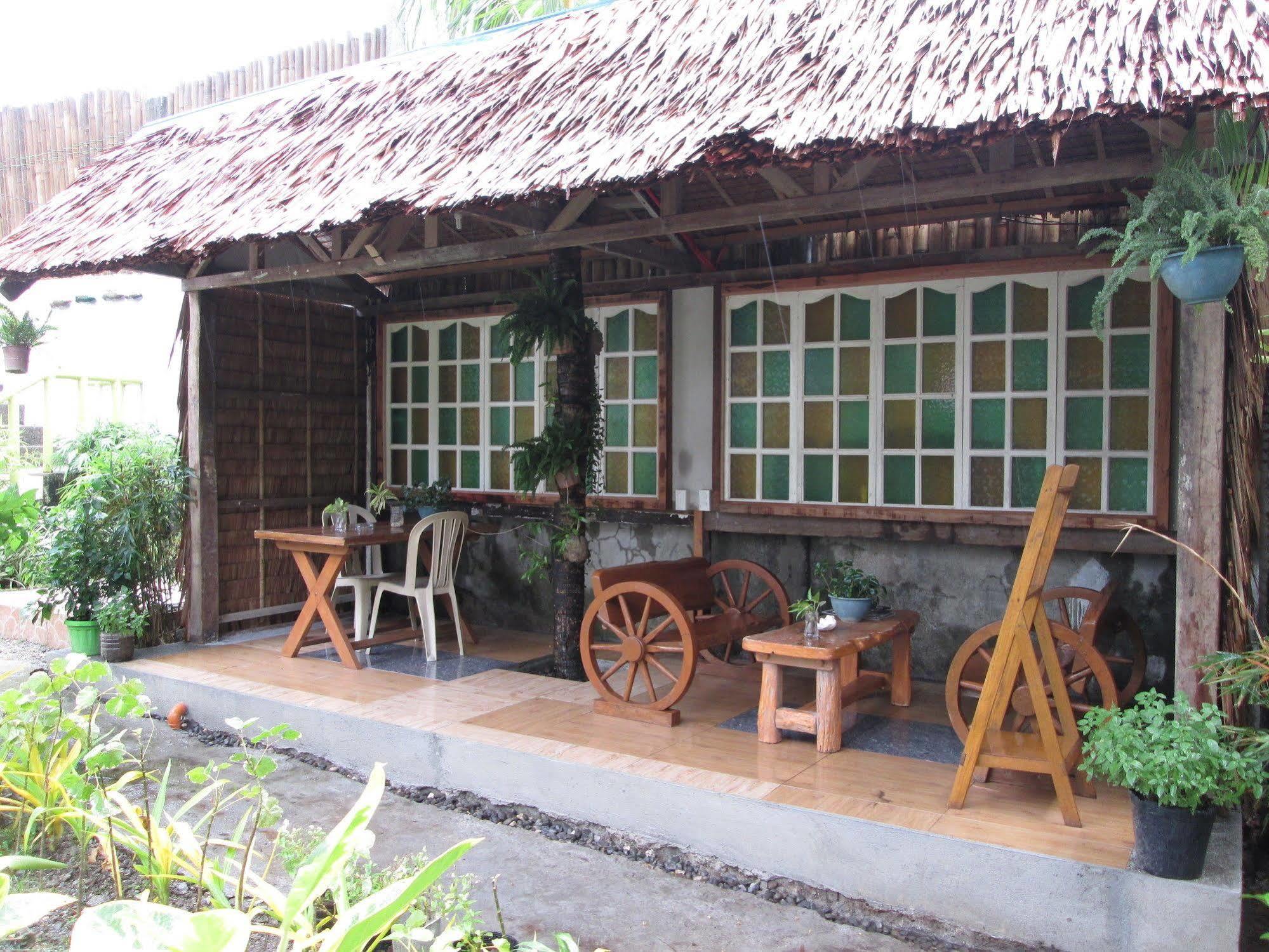 RedDoorz Plus @ Secret Garden Boracay Balabag  Exterior foto