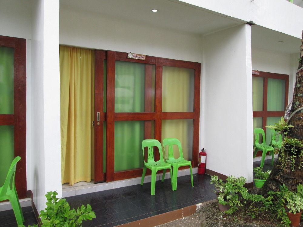 RedDoorz Plus @ Secret Garden Boracay Balabag  Exterior foto